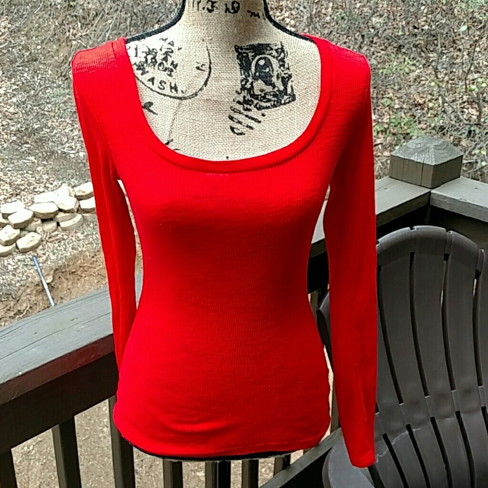 Sexy red long sleeve top